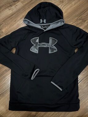 Under Armour Men’s Black Hoodie with Gray Logo Trim